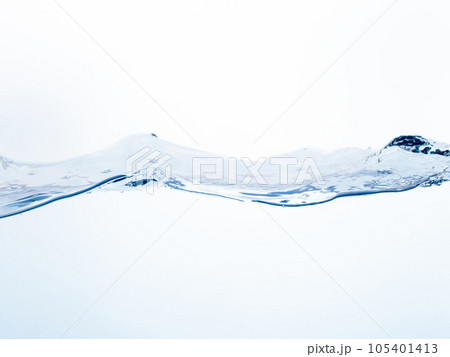 水　水面　波　流れ 105401413
