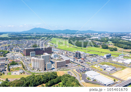 万博記念公園駅周辺のつくば市内の街並み（茨城県） 105401670