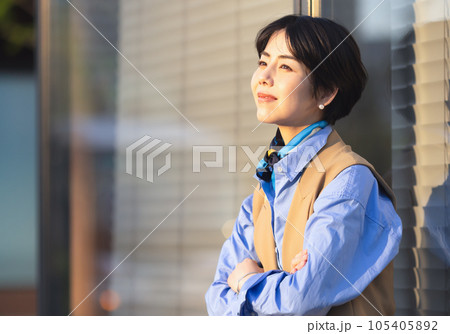 女性ポートレート 女性ポートレート 105405892