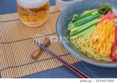 冷やし中華 クローズアップ素材 夏イメージ 冷やし中華 クローズアップ素材 夏イメージ 105407800
