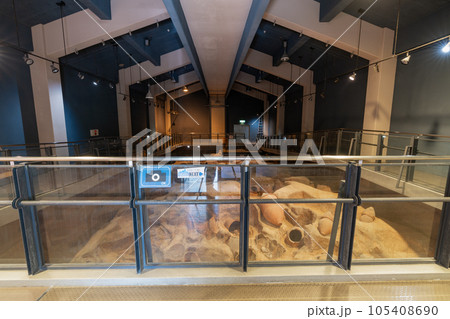 《福岡県》金隈遺跡（かねのくまいせき）・金隈遺跡甕棺展示館 105408690