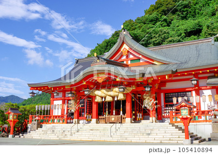 太鼓谷稲荷神社の本殿 105410894