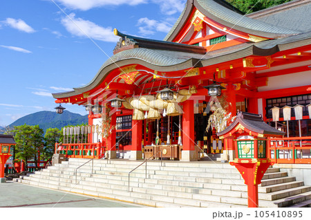 太鼓谷稲荷神社の本殿 105410895