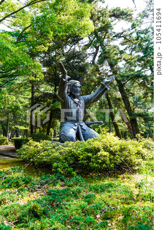 出雲大社の幸魂・奇魂（島根県出雲市） 105411694
