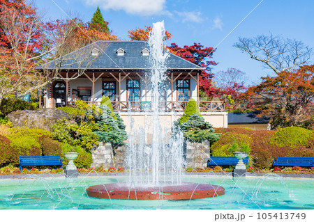 日本屈指の観光地 箱根の秋 紅葉の箱根強羅公園 日本屈指の観光地 箱根の秋 紅葉の箱根強羅公園 105413749