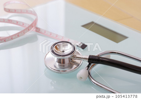 体重計とメジャー 105413778