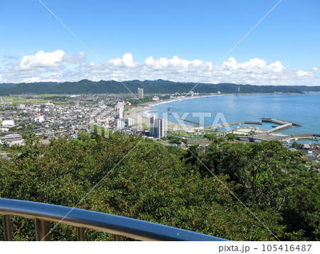 鴨川市の魚見塚展望台からの眺め（太平洋・鴨川港・加茂川・前原海岸・鴨川シーワールド・安房鴨川駅など） 105416487