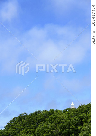 知床フレペの滝付近を歩く 知床フレペの滝付近を歩く 105417434