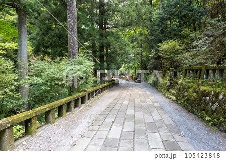 榛名神社　石畳の参道 105423848