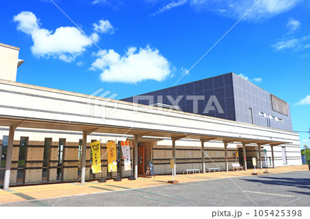 知立市、知立市文化会館の風景 105425398