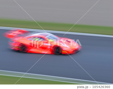 カーレース 流し撮り 彗星流し カーレース 流し撮り 彗星流し 105426360
