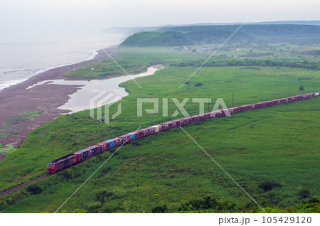 根室本線の貨物列車 105429120