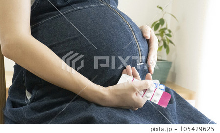 妊婦と薬 妊婦と薬 105429625