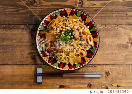 ちくわ入りキムチ焼そば ちくわ入りキムチ焼そば 105433349