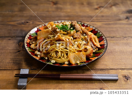 ちくわ入りキムチ焼そば ちくわ入りキムチ焼そば 105433351