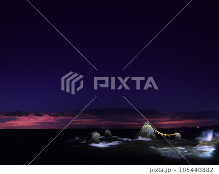 夜の夫婦岩 105440882