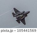 飛行機 F35  Lightning II 戦闘機 エアショー 105441569