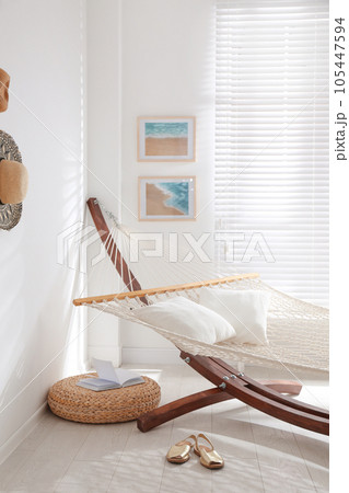 Comfortable hammock outlet