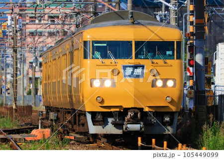 【JR西日本】117系(山陽本線:倉敷駅) 【JR西日本】117系(山陽本線:倉敷駅) 105449099