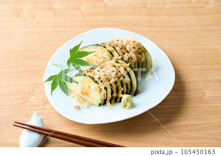 水茄子の刺身 和歌山県産 水茄子の刺身 和歌山県産 105450163