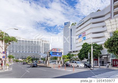 沖縄　県庁　国際通り 105450977