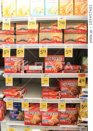 アメリカ　スーパーマーケット　お土産やアメリカ限定ビール選びに　SAFEWAY COSTCO 105457481