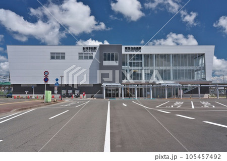 JR東日本　羽後本荘駅　西口 105457492