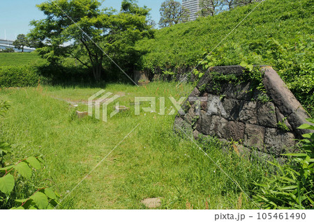 台場公園(国史跡・第三台場跡)の石積み【東京都港区】 台場公園(国史跡・第三台場跡)の石積み【東京都港区】 105461490