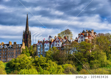 Edinburgh Skyline With Ramsay Garden Houses 105463416