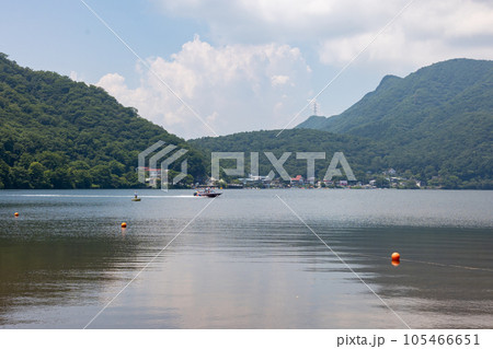 夏の榛名湖 群馬県 夏の榛名湖 群馬県 105466651