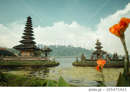 Pura Ulun Danu Bratan temple in Bali, Indonesia. Pura Ulun Danu Bratan temple in Bali, Indonesia. 105471421