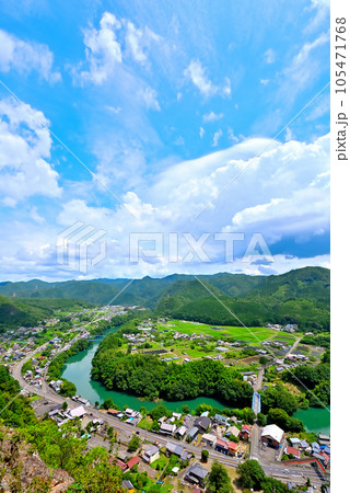 《岐阜県》川辺町遠見山からの眺め 岐阜のグランドキャニオン 《岐阜県》川辺町遠見山からの眺め 岐阜のグランドキャニオン 105471768