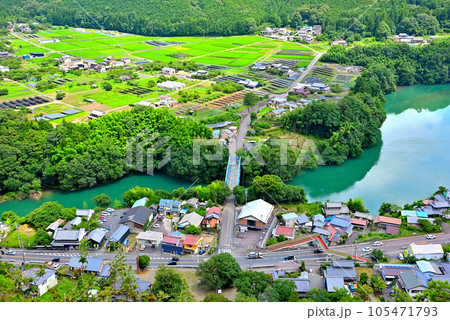 《岐阜県》川辺町遠見山からの眺め 岐阜のグランドキャニオン 《岐阜県》川辺町遠見山からの眺め 岐阜のグランドキャニオン 105471793