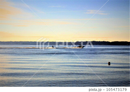 ウェイクボード 105473179