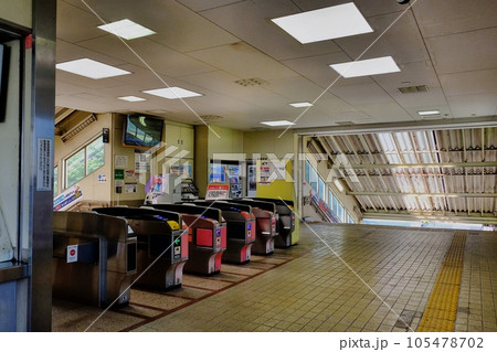 京王電鉄井の頭線　駒場東大前駅　東大口 105478702