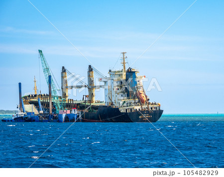 座礁船 座礁船 105482929