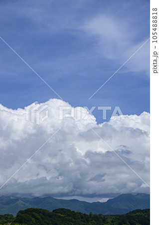 入道雲のある風景 105488818