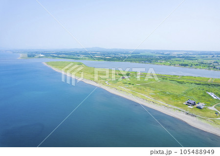 北海道 石狩川河口を空撮 北海道 石狩川河口を空撮 105488949