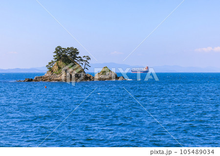 清正の枕石から見た松島 愛知県南知多町篠島 清正の枕石から見た松島 愛知県南知多町篠島 105489034