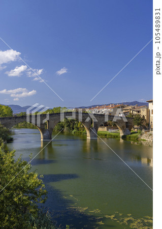 Romanesque bridge Puente la Reina, Gares, Navarre, Spain Romanesque bridge Puente la Reina, Gares, Navarre, Spain 105489831
