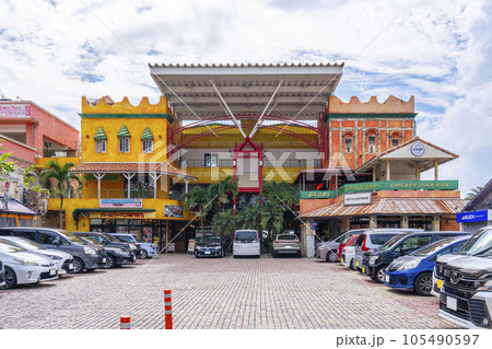 アメリカンビレッジ　オークファッションビル（沖縄県北谷町美浜） 105490597
