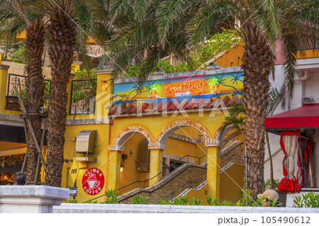 アメリカンビレッジ(沖縄県北谷町美浜) アメリカンビレッジ(沖縄県北谷町美浜) 105490612