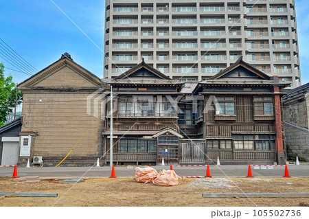旧早川商店 (小樽市指定歴史的建造物第15号) 旧早川商店 (小樽市指定歴史的建造物第15号) 105502736
