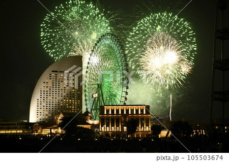 日本の横浜都市景観 2023・「みなとみらいスマートフェスティバル2023」。横浜の夜空を彩る2万発 日本の横浜都市景観 2023・「みなとみらいスマートフェスティバル2023」。横浜の夜空を彩る2万発 105503674