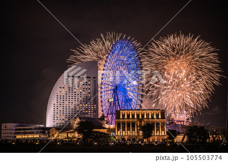 日本の横浜都市景観 2023・「みなとみらいスマートフェスティバル2023」。横浜の夜空を彩る2万発 日本の横浜都市景観 2023・「みなとみらいスマートフェスティバル2023」。横浜の夜空を彩る2万発 105503774