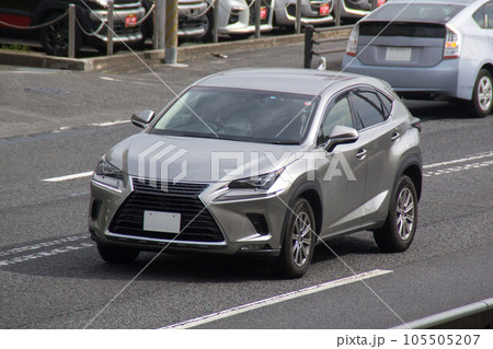 SUV 多用途車　道路走行 105505207