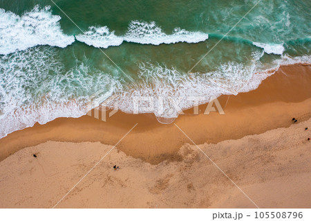 Sandy beach aerial view 105508796