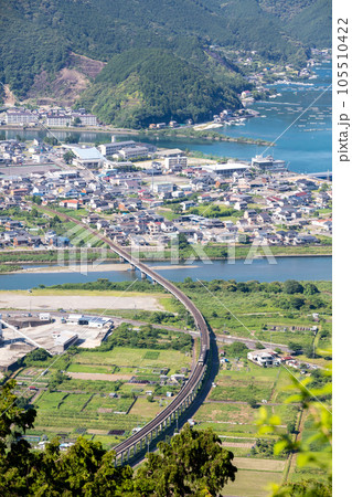 【紀勢本線】銚子川を渡る普通列車 105510422