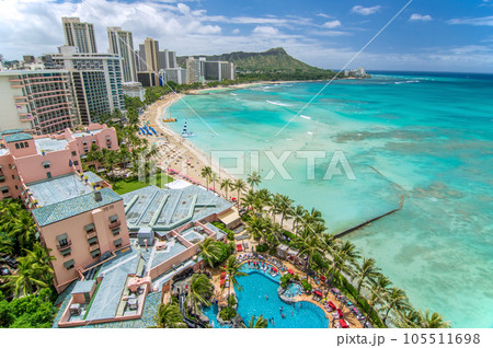 ホテルから見たワイキキビーチの絶景【ハワイの休日】 105511698