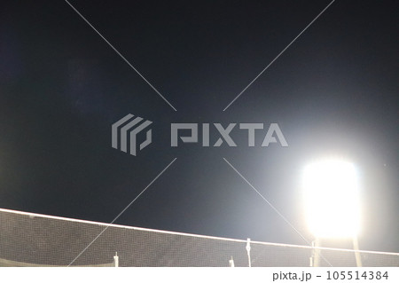 マツダスタジアムのナイター照明 105514384